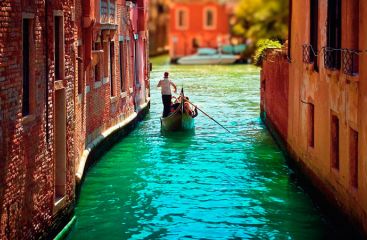 Венеция утомлена туризмом. Повышение цен и новые правила