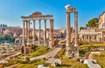 В Италии рухнула стена Римского Форума