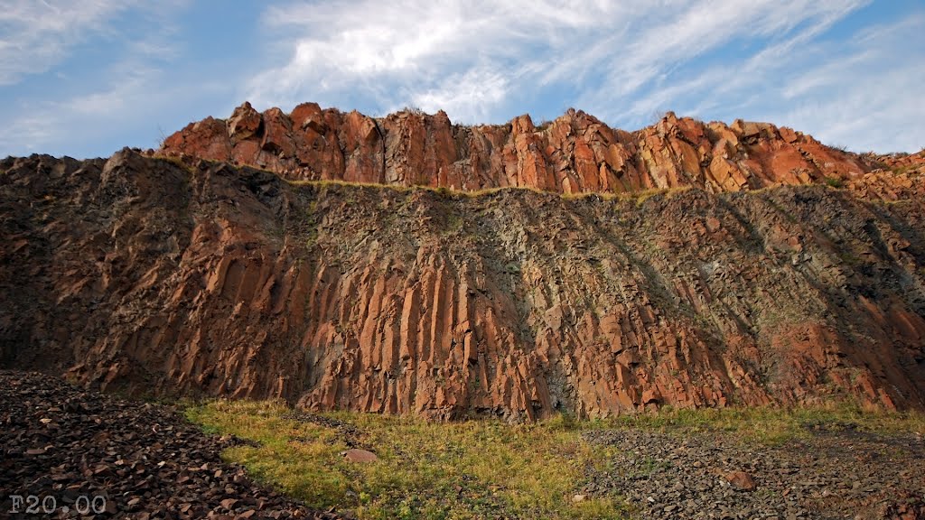 Красные камни норильск фото