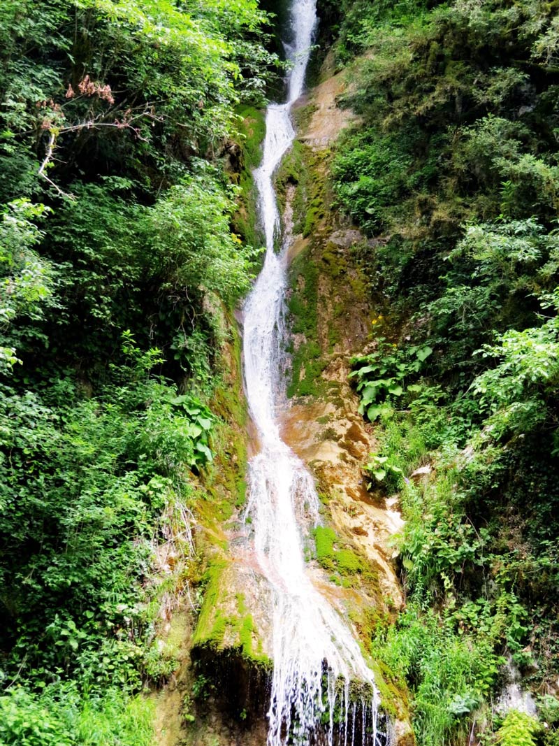 водопад Мужские слезы в Абхазии